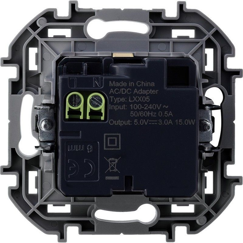 Legrand Inspiria Слоновая кость USB розетка Legrand INSPIRIA Слоновая кость с двумя USB разьемами AC 240В/5В 3000мА 673761