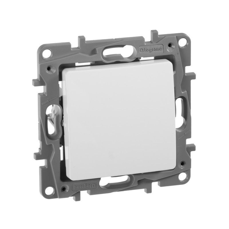 Legrand Etika Белый Переключатель Legrand Etika белый 1-клавишный 10А, винт. клем. 672205