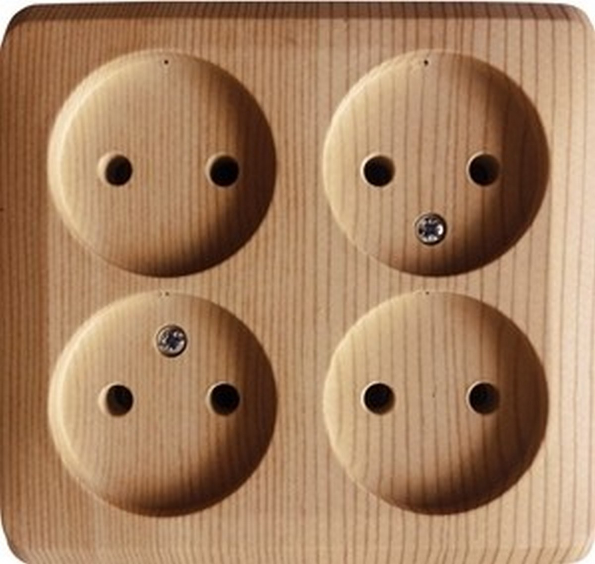 Этюд Дача Розетка 4-ая Systeme Electric Этюд наружный Дача Сосна б/з без шторок PA16-205D