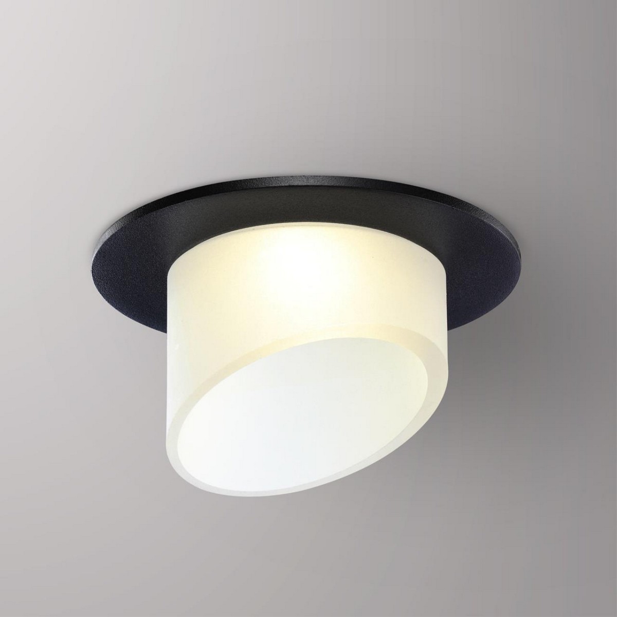 Встраиваемые светодиодные светильники Светильник встраиваемый NOVOTECH 370896 LIRIO 