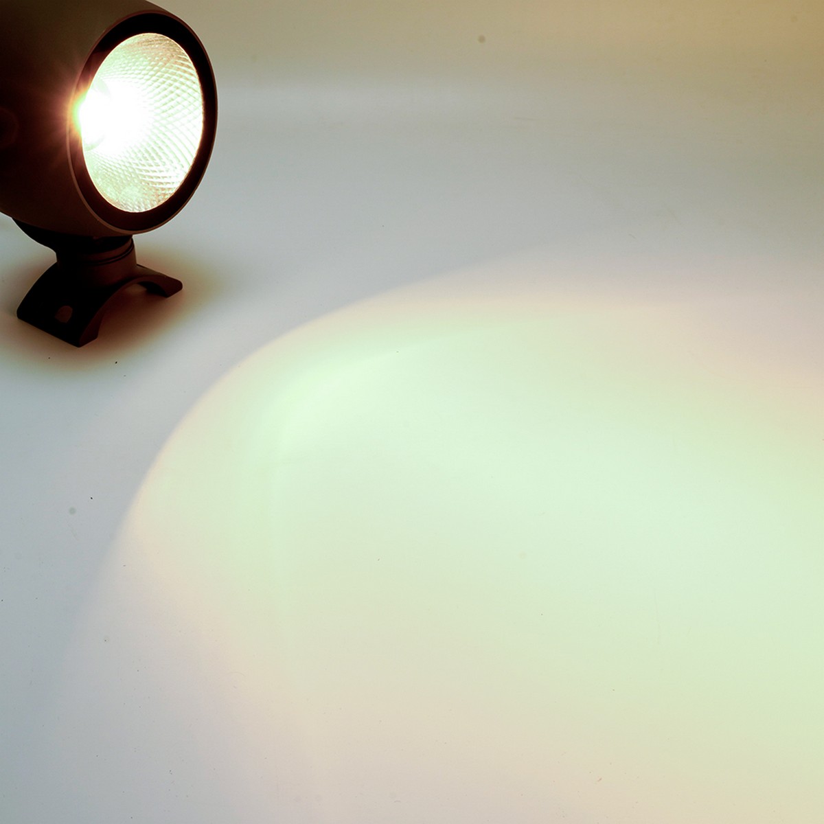 Светодиодные ландшафтные светильники Светодиодный светильник Feron ландшафтно-архитектурный LL-601 30W 2700K IP65 51780 