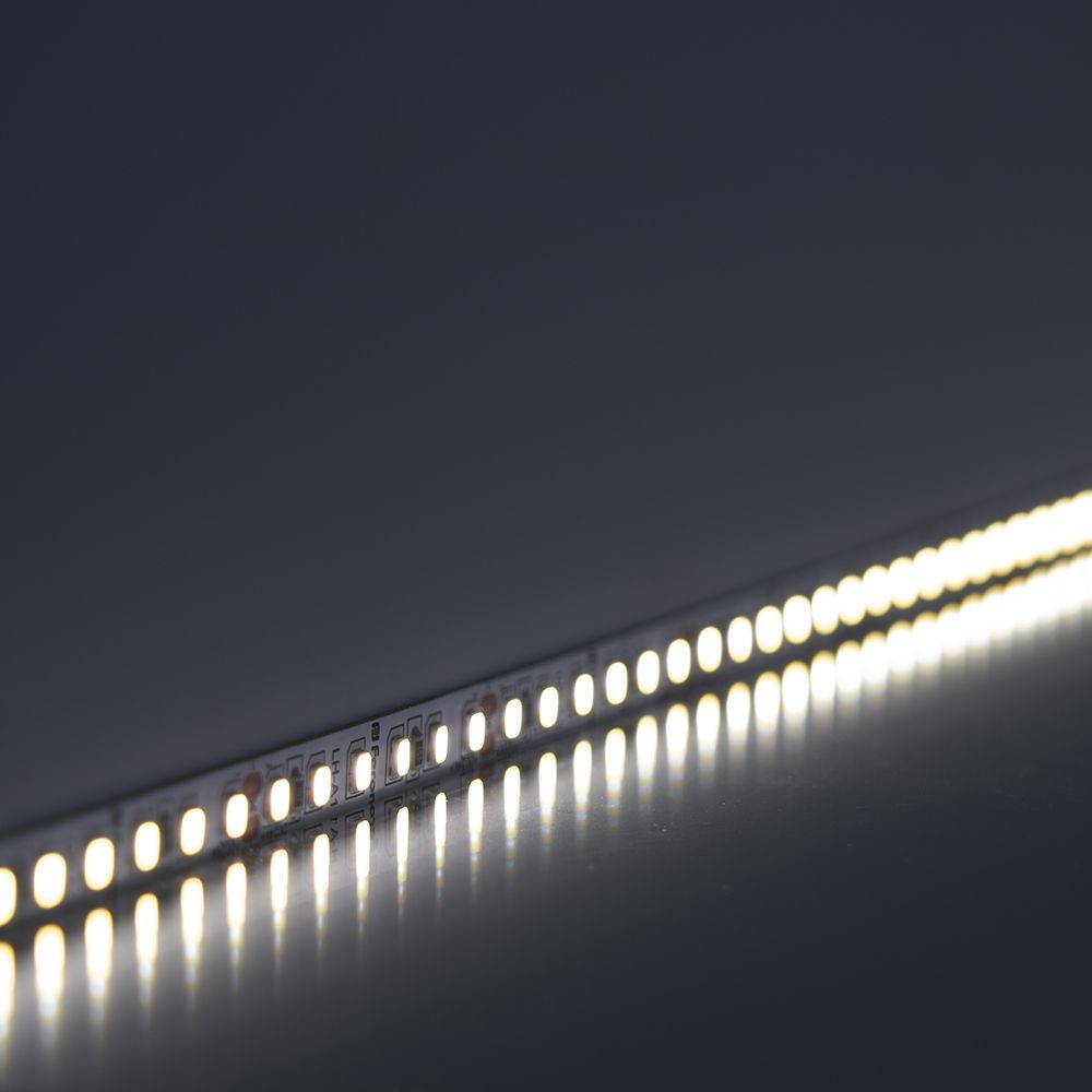 Лента светодиодная Feron LS502 180SMD(2835)/м 16Вт/м 24V 4000К IP20 5 метров  41528