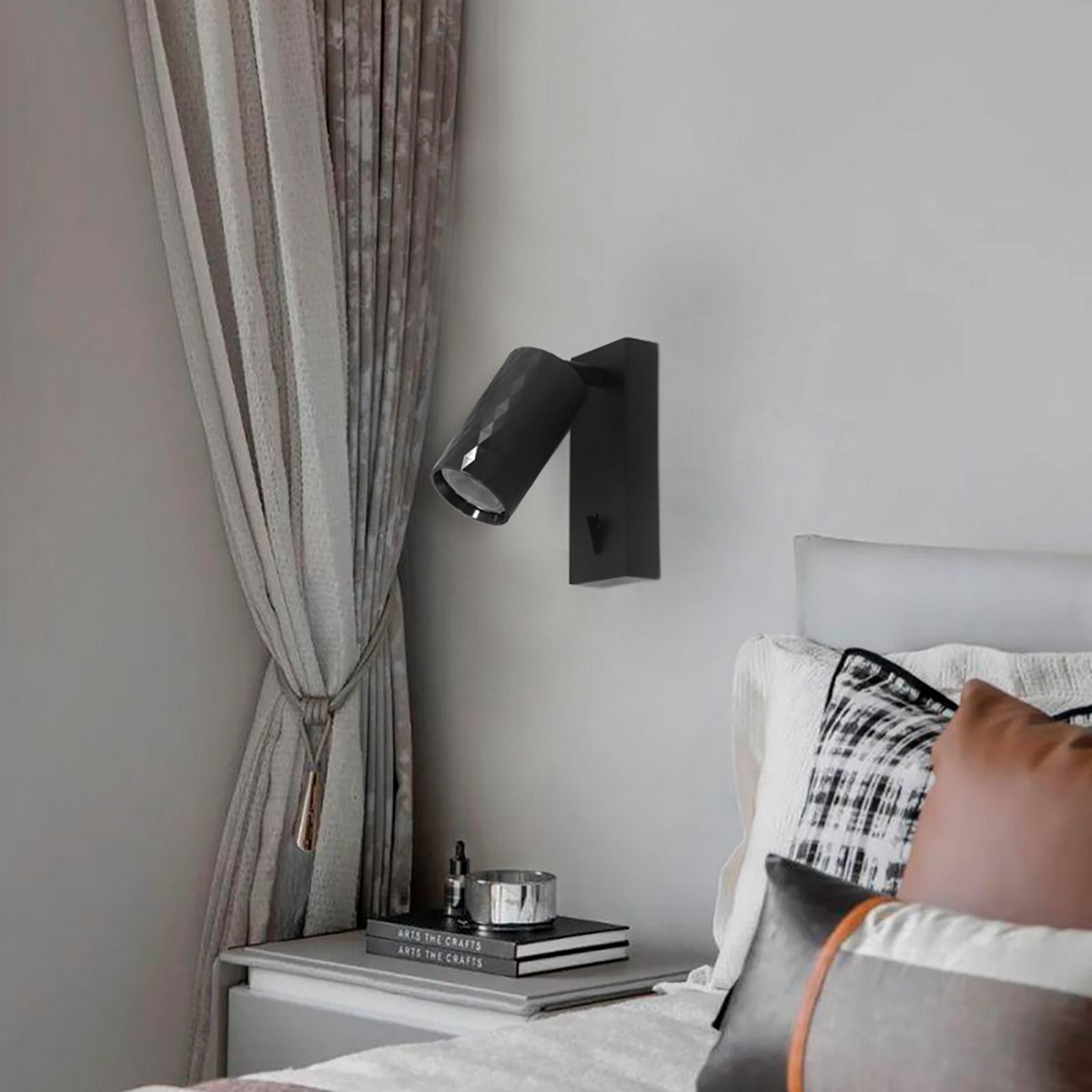 Светильники споты светодиодные Светильник спот Feron ML1880 PRISM GU10 чёрный 48672 