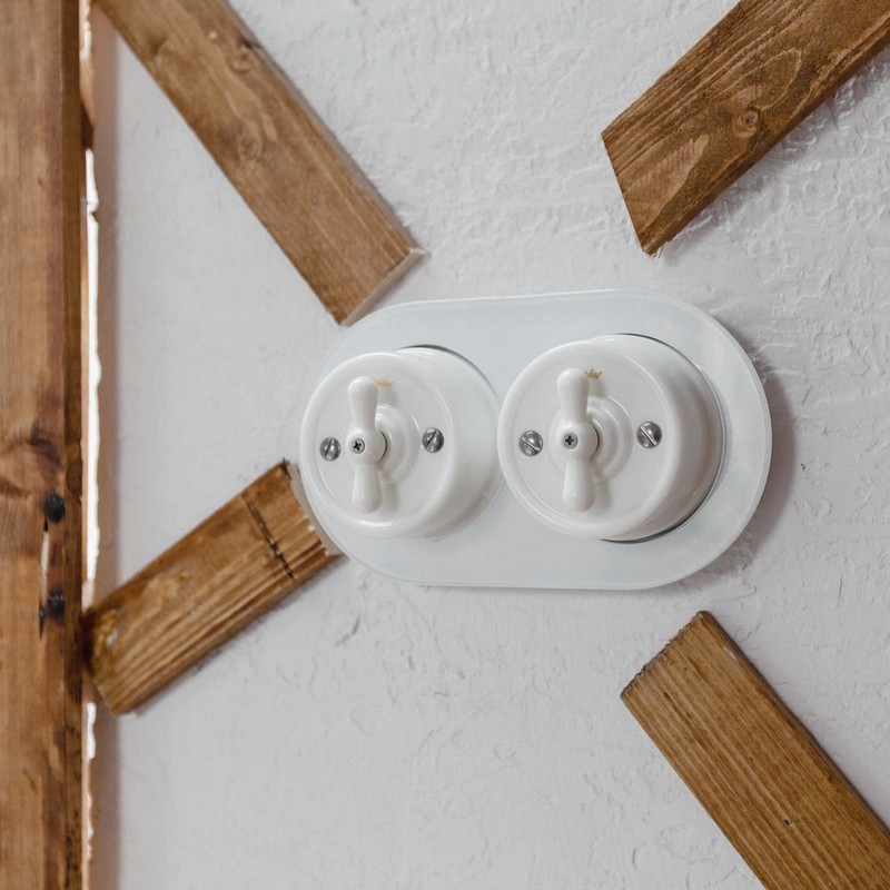 Werkel Ретро Рамка Werkel на 2 поста Favorit Runda (Белый) W0025101